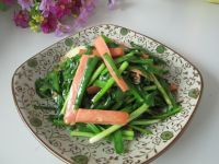 韭菜炒火腿肠的做法