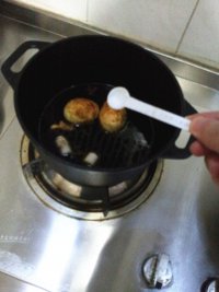 虎皮蛋的做法