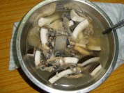 椰子煲乌鸡的做法