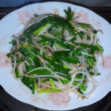 韭菜炒豆芽的做法