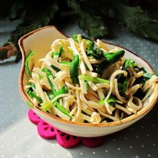 韭菜炒豆腐丝的做法 韭菜炒豆腐丝的做法