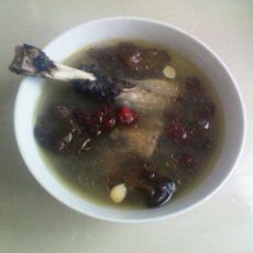 乌鸡黑木耳汤的做法