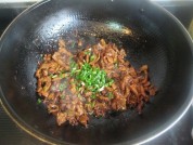 酱香肉丝的做法
