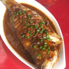 豆瓣酱烧鲈鱼的做法 豆瓣酱烧鲈鱼的做法