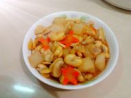 白萝卜炒蚕豆的做法