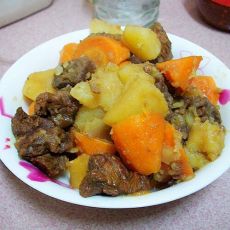 红烧土豆牛肉的做法 红烧土豆牛肉的做法