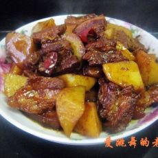 马铃薯烧五花肉的做法 马铃薯烧五花肉的做法
