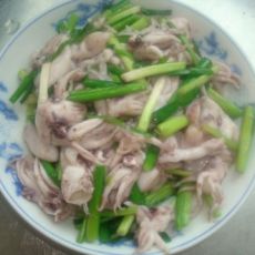 海兔炒韭菜的做法