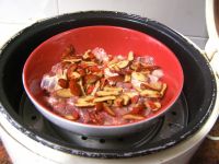 红枣蒸鸡肉的做法