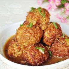 红烧肉丸的做法 红烧肉丸的做法