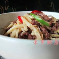 南昌特色茭白小炒牛肉的做法 南昌特色茭白小炒牛肉的做法