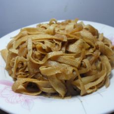 冻豆皮炒白萝卜的做法 冻豆皮炒白萝卜的做法
