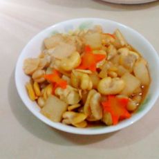 白萝卜炒蚕豆的做法 白萝卜炒蚕豆的做法