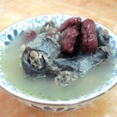 红枣北芪炖乌鸡的做法
