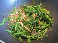 鸡丝炒韭菜的做法