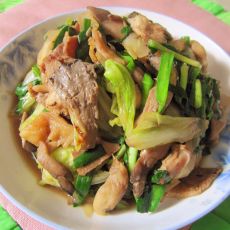 白菜蘑菇炒韭菜的做法 白菜蘑菇炒韭菜的做法