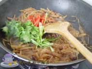 土豆丝炒粉条的做法