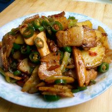 风味小炒肉的做法 风味小炒肉的做法