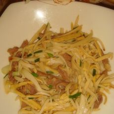 肉丝炒鸡腿菇的做法