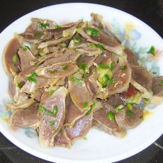 葱香鸭胗的做法 葱香鸭胗的做法