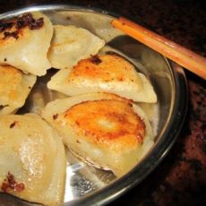 煎饺也可以很简单的做法 煎饺也可以很简单的做法