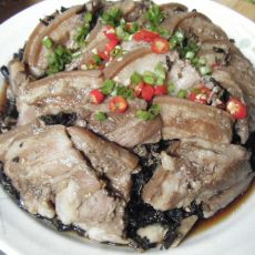 梅干菜蒸扣肉—懒人版的做法 梅干菜蒸扣肉—懒人版的做法