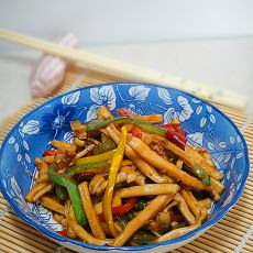 彩椒鱿鱼丝的做法 彩椒鱿鱼丝的做法