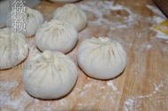 莲藕鲜肉包的做法