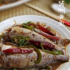 啤酒酱焖小黄鱼的做法 啤酒酱焖小黄鱼的做法