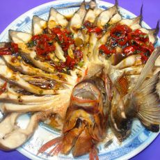 孔雀开屏鱼——下酒菜的做法 孔雀开屏鱼——下酒菜的做法
