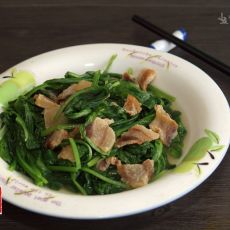 春菜炒猪油渣的做法 春菜炒猪油渣的做法