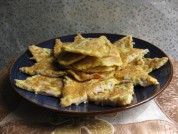 煎鱼肉蛋饼的做法
