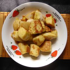 生煎鸡蛋烩馒头的做法 生煎鸡蛋烩馒头的做法