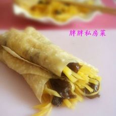 木耳土豆丝春饼的做法