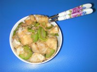 西葫鸡蛋炒馒头的做法
