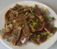 葱香鸭胗的做法
