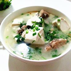 嫩豆腐鱼汤的做法 嫩豆腐鱼汤的做法