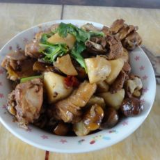 山药板栗鸡块的做法 山药板栗鸡块的做法
