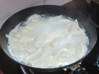 胡萝卜香菇瘦肉馅饺子的做法