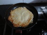 米饭鸡蛋煎饼的做法