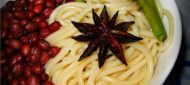 焖桂林米粉的做法