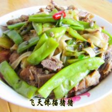 排骨豆角蒸面的做法 排骨豆角蒸面的做法