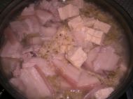 酸菜肉片冻豆腐的做法