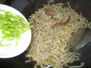 醋溜豆芽的做法