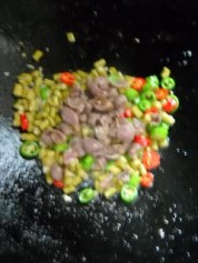 酸豆角炒鸽肫的做法