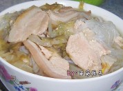 酸菜粉丝白肉的做法