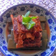 排骨炖海带的做法 排骨炖海带的做法