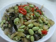 酸菜炒毛豆的做法
