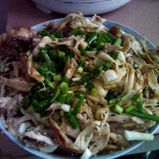 电饭煲手撕鸡的做法 电饭煲手撕鸡的做法
