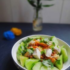 青瓜豆腐拌皮蛋的做法 青瓜豆腐拌皮蛋的做法